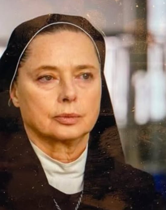 Rossellini foi indicada à estatueta por sua performance no filme “Conclave”, dirigido por Edward Berger (“Nada de Novo no Front”). 