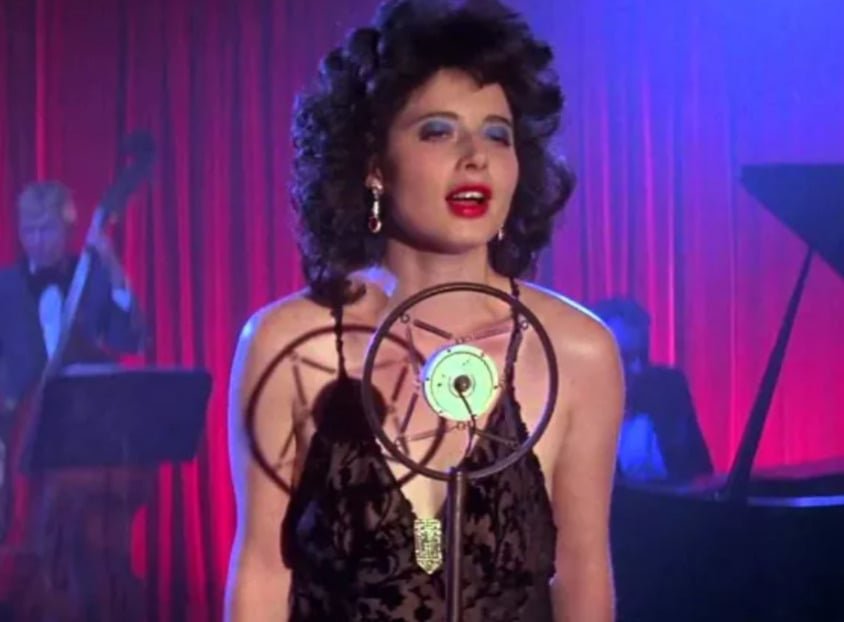 Outro homenageado por Rossellini foi o cineasta americano David Lynch, morto em 15/01. A atriz ítalo-americana foi uma das protagonistas de “Veludo Azul”, de 1986, filme que rendeu a Lynch a indicação ao Oscar de Melhor Diretor.
