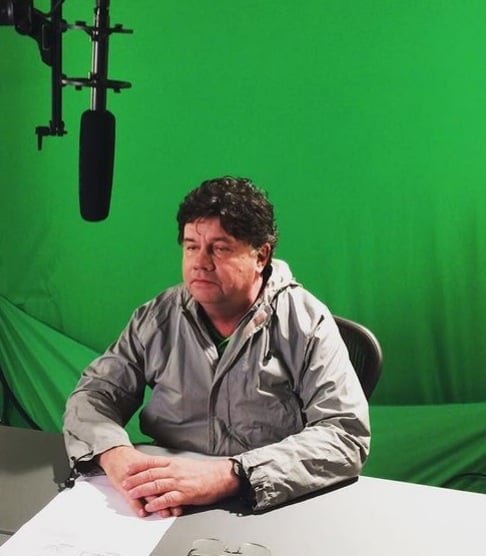 Marcelo Madureira: Antes de se tornar um dos principais comediantes do paÃ­s, Marcelo Madureira, nascido em 24/5/1958 em Curitiba (PR), foi professor de matemÃ¡tica e se formou em Engenharia de ProduÃ§Ã£o pela UFRJ (Universidade Federal do Rio de Janeiro).