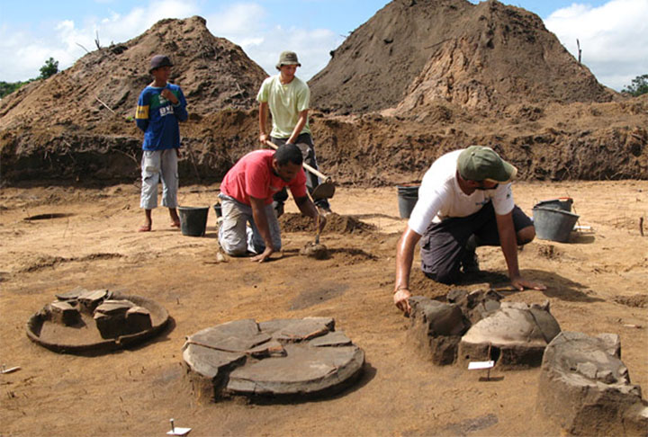 Afinal, será primordial a realização de mais estudos para averiguar se todos os artefatos pertencem ao mesmo período. Ela disse que a Arqueologia está regularmente conseguindo descobertas, portanto é necessário ligar os fatos para chegar a conclusões. 