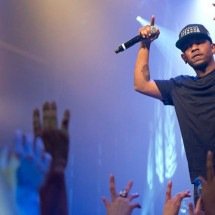 Líder do Oasis diz que desligou TV durante show de Kendrick Lamar no Super Bowl - Wikimedia Commons/Merlijn Hoek
