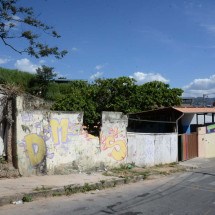 BH: diretora de escola pede sinalização após segundo acidente em 4 meses - T&uacute;lio Santos/EM/D.A Press