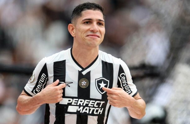 SAVARINO - Irreconhecível. Atrapalhou todas as jogadas de ataque do Botafogo com decisões equivocadas. Saiu, no fim, para a entrada de Kauê - NOTA: 0,5 - Foto: Vitor Silva/Botafogo 
