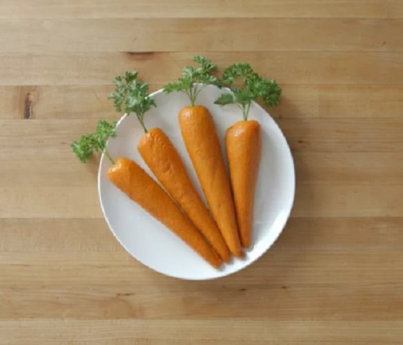 As raízes comestíveis fazem parte do grupo de vegetais que armazenam grande parte dos seus nutrientes na raiz. Assim, oferecem benefícios incríveis à saúde, sobretudo, na prevenção de doenças, pois são ricas em carboidratos complexos, vitaminas e minerais.