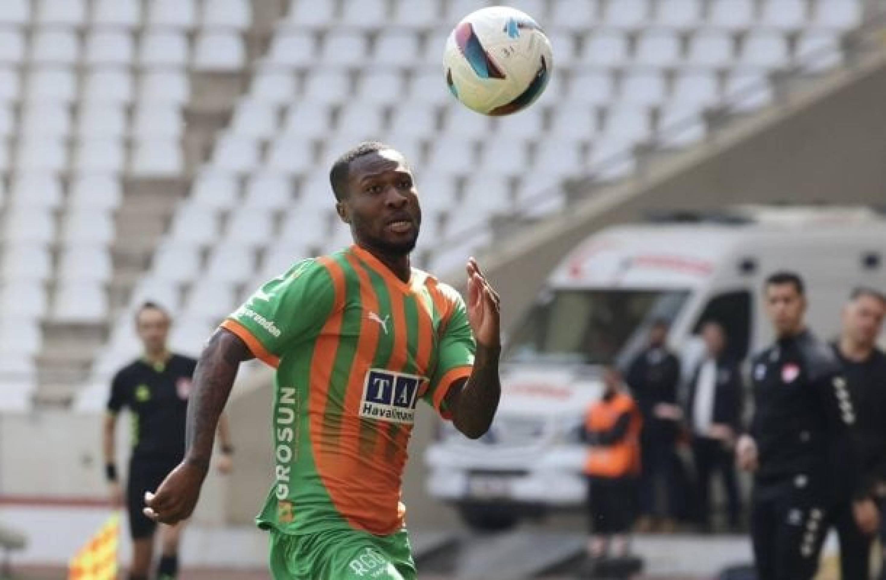 Cobiçado pelo Vasco, Loide Augusto critica Alanyaspor: ‘Meu sonho é jogar no Brasil’