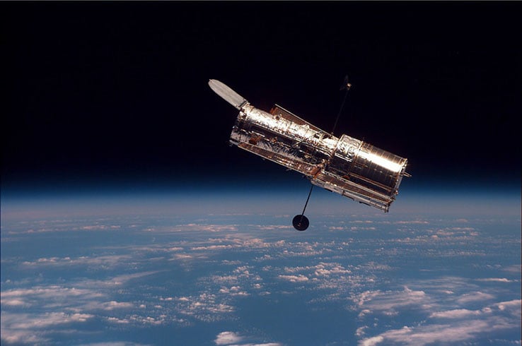 O telescópio também foi responsável por nos apresentar cerca de 1.500 galáxias. Até então, apenas a nossa (Via Láctea) era conhecida.