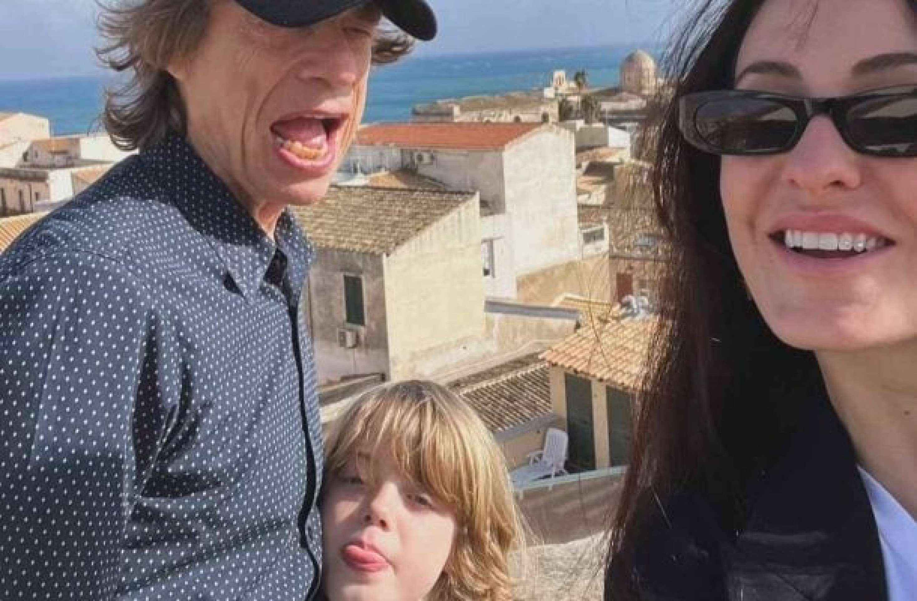 Filho de astro do rock é vítima em acidente grave durante jogo de futebol