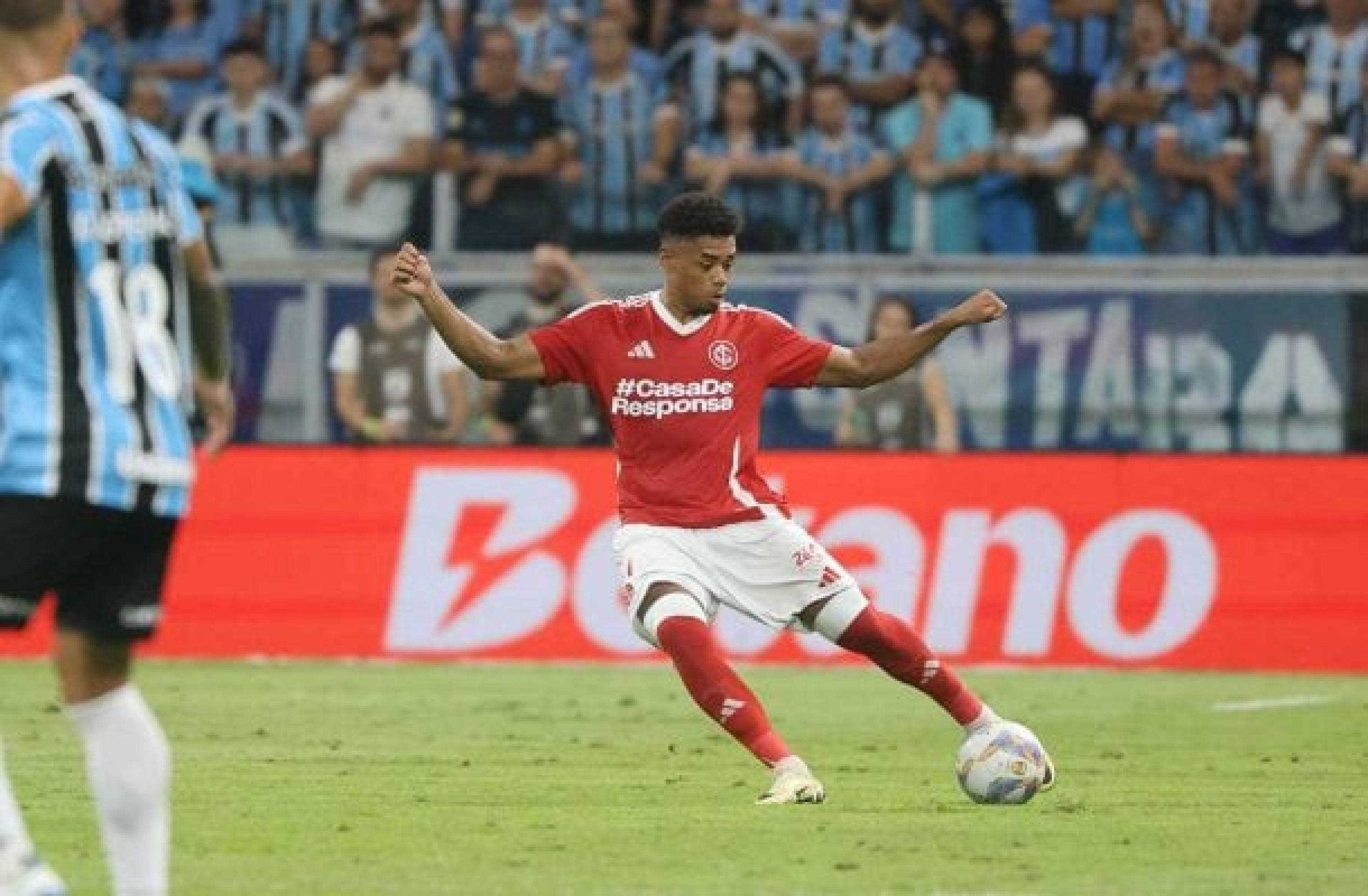 Internacional considera a possibilidade de antecipar compra de Victor Gabriel