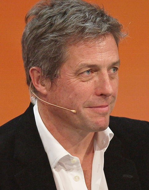 O ator inglês Hugh Grant tem 5 filhos. Três deles nasceram em um intervalo de 15 meses: Tabitha e Felix, nasceram em 2011 e 2013, frutos do relacionamento com a atriz chinesa Tinglan Hong. Porém, em 2012, ele virou pai de John Mungo, fruto de uma traição com a produtora sueca Anna Eberstein. Hoje, eles estão casados e têm mais 2 filhos. 