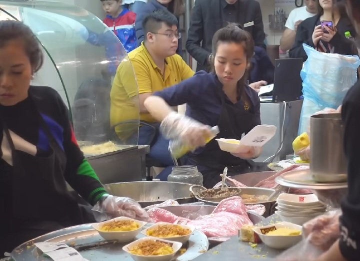 A popularidade das galinhas Dong Tao em outros paÃ­ses estÃ¡ aumentando a procura pela sua carne. Restaurantes vietnamitas do mundo todo jÃ¡ servem pratos feitos com carne dessas aves.