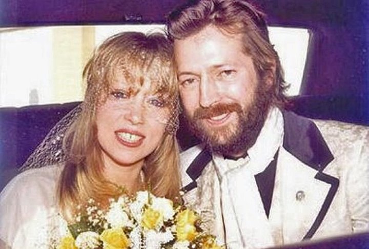 Em 1985, quando estava casado com a fotógrafa Pattie Boyd, o guitarrista Eric Clapton tornou-se pai de Ruth Clapton, fruto de um relacionamento com Yvonne Kelly. 