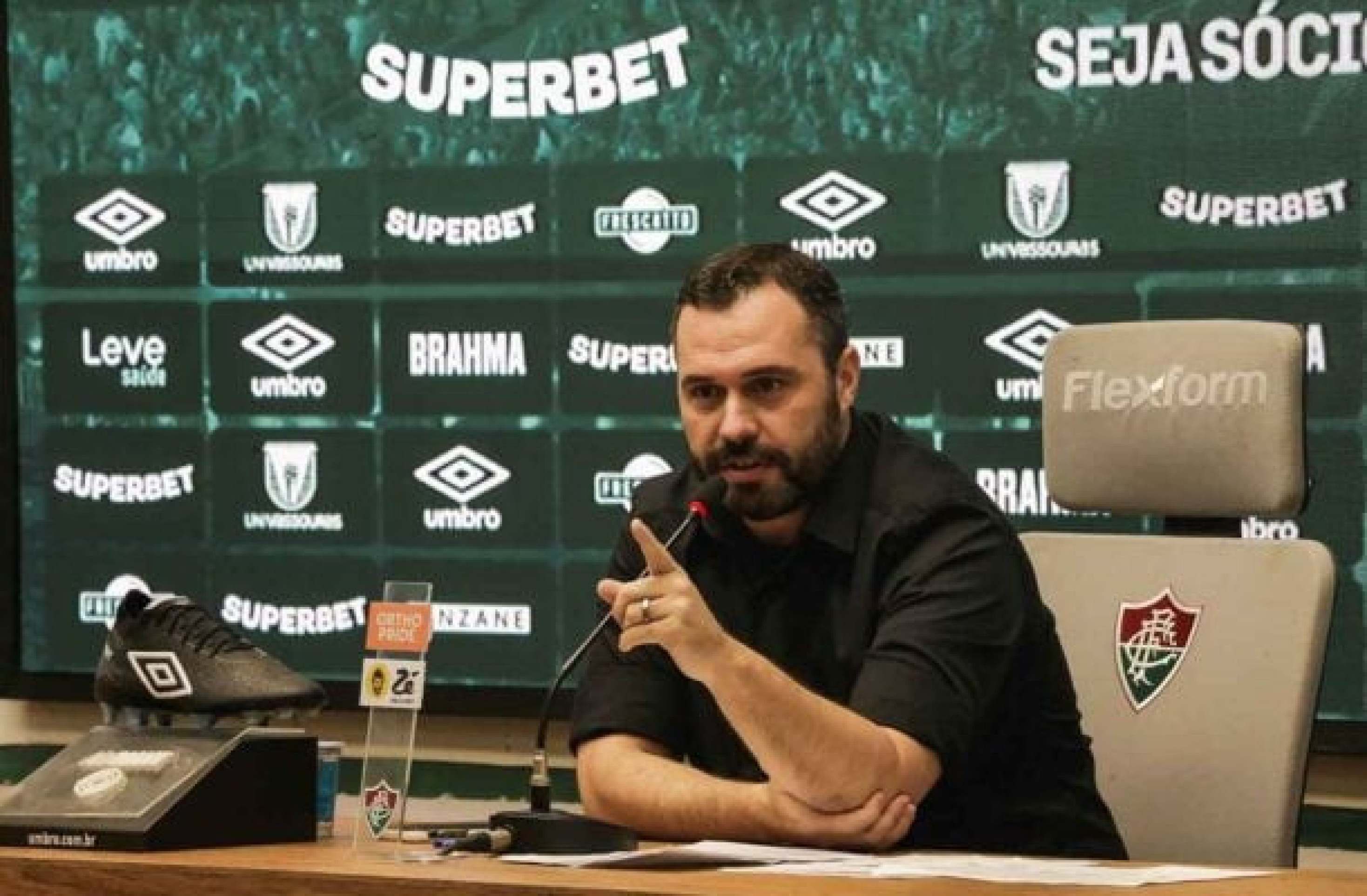 Conversas por SAF do Fluminense avançam, e banco encontra possíveis investidores
