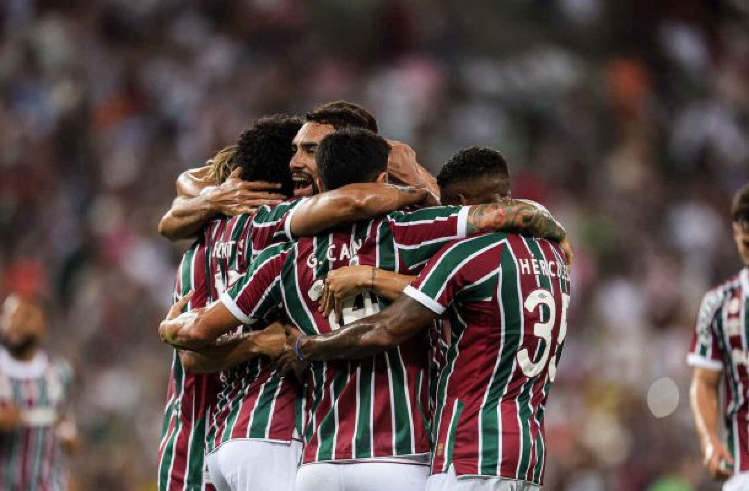 Fluminense vence o Bangu, não convence, mas avança às semifinais do Carioca