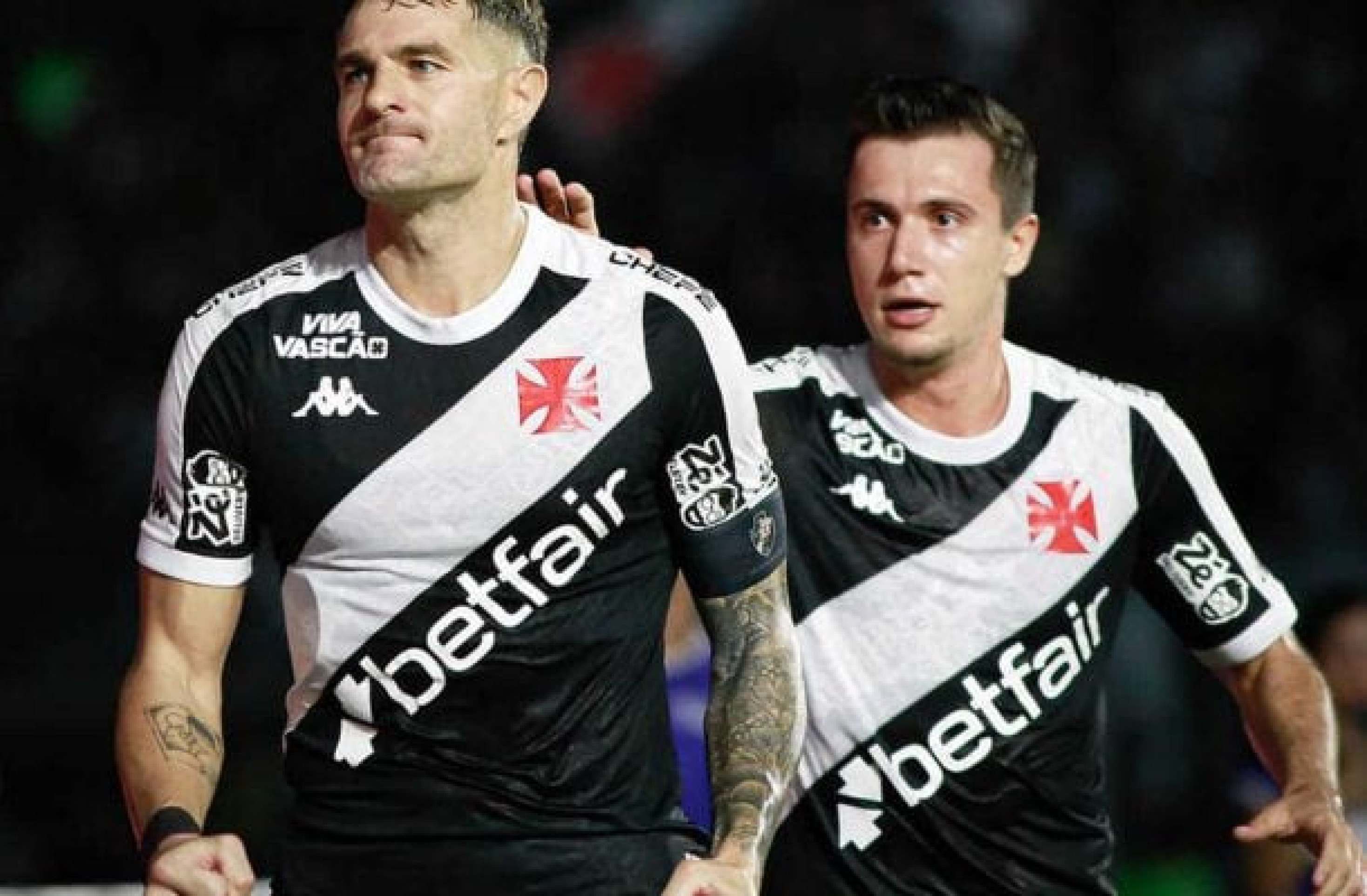 Vasco vence o Botafogo, deixa o rival no ‘limbo’ e vai à semifinal