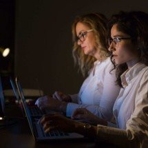 Mulheres na tecnologia: evolução supera a de homens em 1,5% - DINO