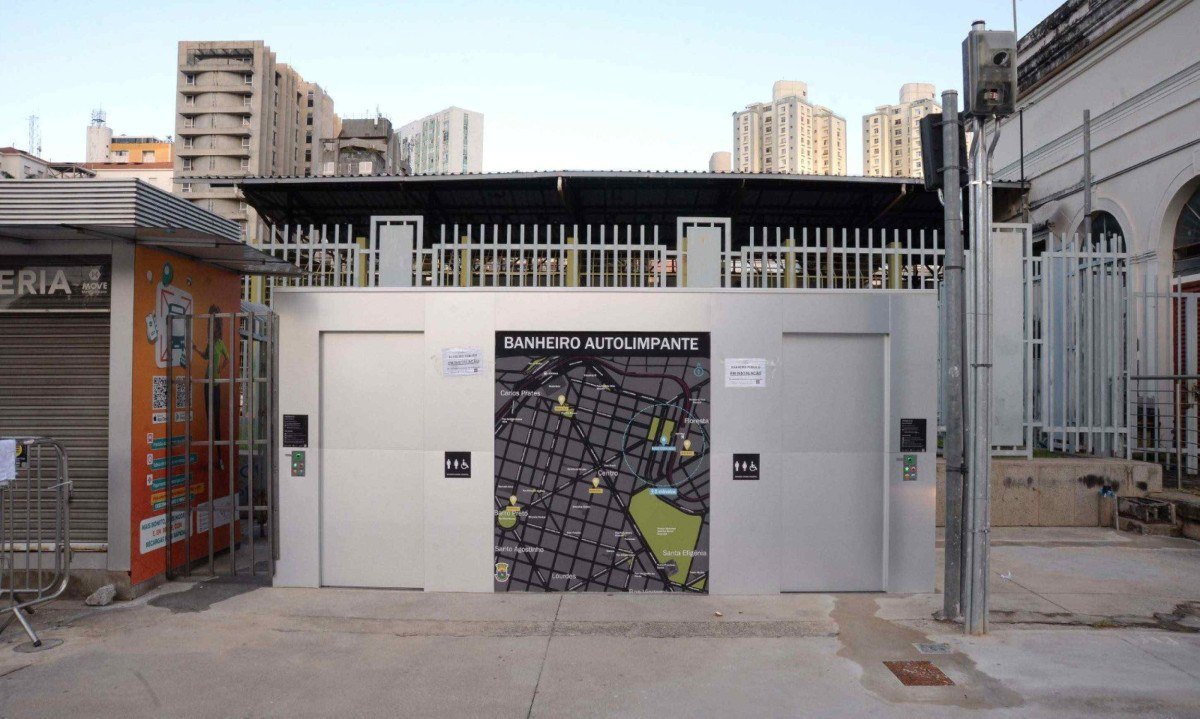 

Os banheiros possuem um sistema automatizado de abertura, fechamento e higienização -  (crédito: crédito: Túlio Santos/EM/D.A.Press. Brasil. Belo Horizonte - MG)