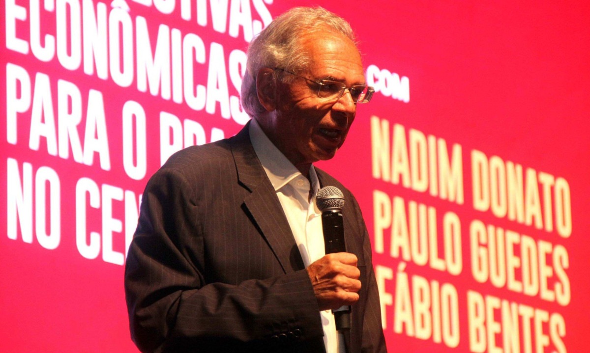 Ex-ministro da Economia, Paulo Guedes, &eacute; um dos nomes cotados para concorrer ao Senado por Minas Gerais, segundo Bolsonaro -  (crédito: Jair Amaral/EM/D.A Press)