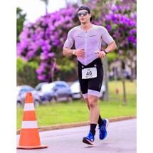 Depois do crime, Henrique pratica esportes individuais Depois do crime, Henrique pratica esportes individuais