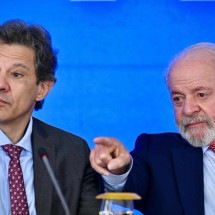 Governador do PT defende fortalecer Haddad para superar queda na aprovação