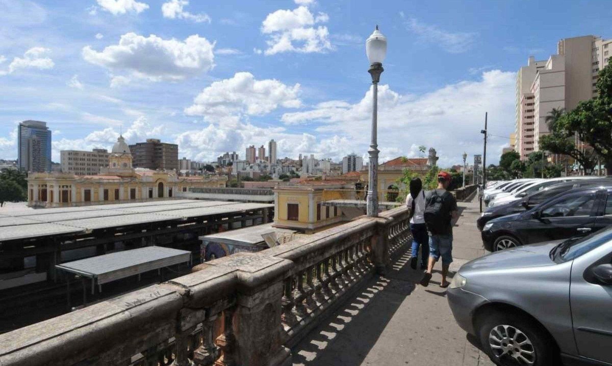 As obras na Rua Sapucaí alteram trajetos de blocos de carnaval  -  (crédito: crédito: Gladyston Rodrigues/EM/D.A Press)