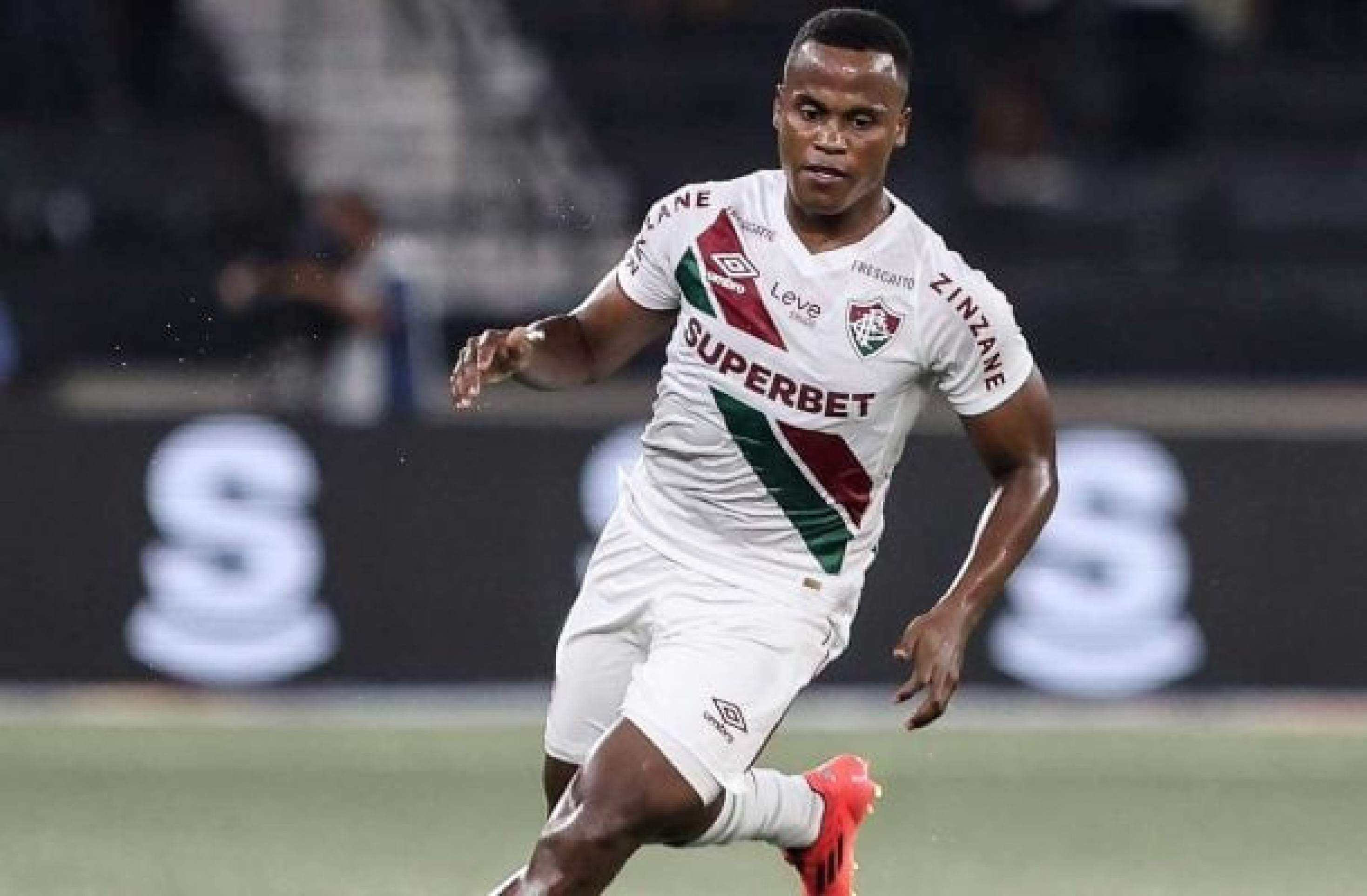 Arias celebra goleada do Fluminense: ‘Bom para o restante da temporada’