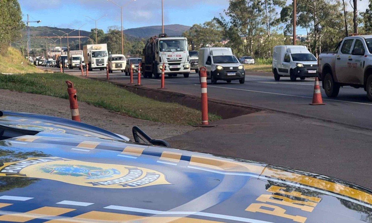 PRF lançou operação de carnaval nas principais rodovias federais que cortam Minas Gerais -  (crédito: Edesio Ferreira/EM/D.A Press)