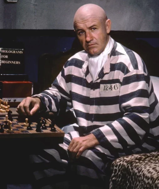 Nos anos 1980 e 1990, Hackman continuou a brilhar em papéis de destaque, incluindo sua interpretação como o vilão Lex Luthor na franquia Superman ao lado de Christopher Reeve.