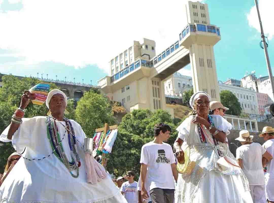 Ciata teve de trabalhar como quituteira para ajudar em casa e sustentar os 14 filhos que teve com João Baptista da Silva, funcionário público. Paramentada com turbantes na cabeça e volumosos vestidos brancos, foi uma das precursoras do movimento de tias baianas quituteiras na Cidade Maravilhosa. 