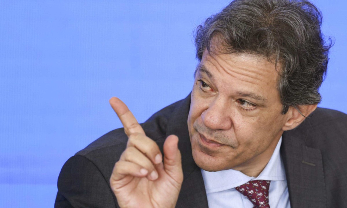  Bras..lia (DF), 12/02/2025 - O ministro da Fazenda, Fernando Haddad, durante cerim..nia que celebra um ano do programa Nova Ind..stria Brasil e do lan..amento da Miss..o 6: Tecnologias de Interesse para a Soberania e Defesa Nacionais, no Pal..cio do Planalto. Foto: Marcelo Camargo/Ag..ncia Brasil
     -  (crédito:  Marcelo Camargo/Agência Brasil)