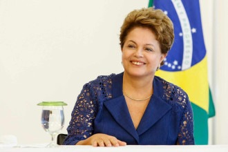 Dilma recebe anistia política e indenização de R$ 100 mil