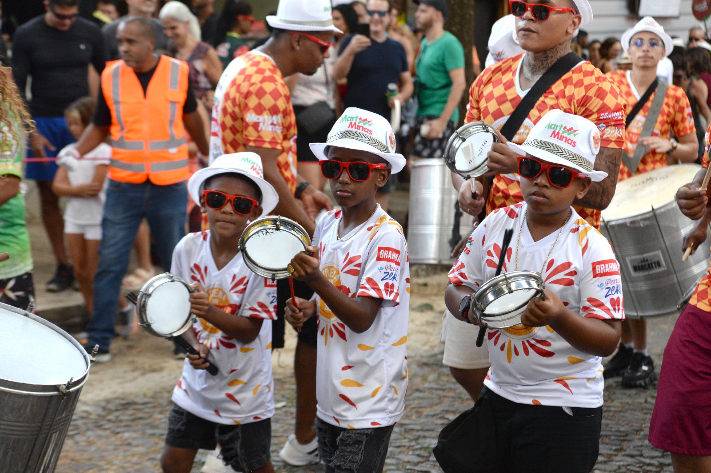 Pequenos ritmistas do Bloco Trema na Linguiça, que saiu no Bairro Santo Antônio, na Zona Sul de BH
-Túlio Santos/EM/D.A Press