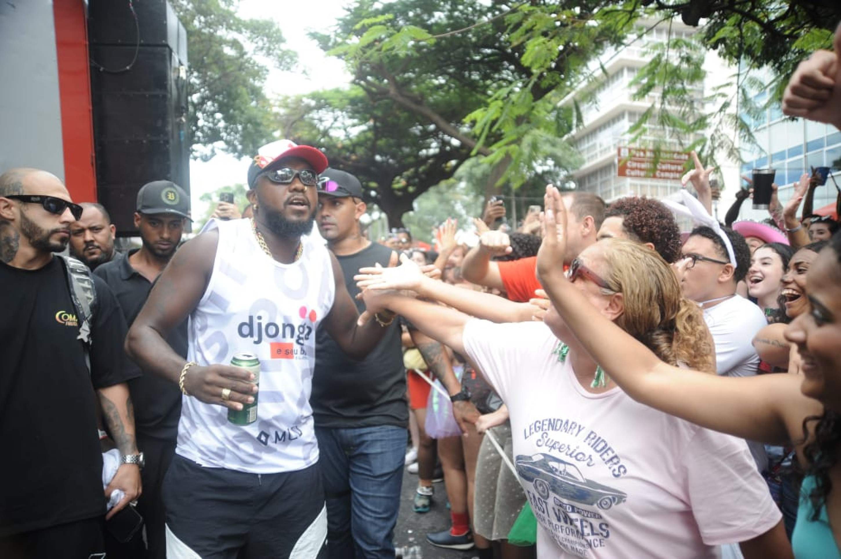 ''Djonga e Seu Bloco' estreia arrastando foliões pelas ruas de Belo Horizonte-Alexandre Guzanshe/EM/D.A Press