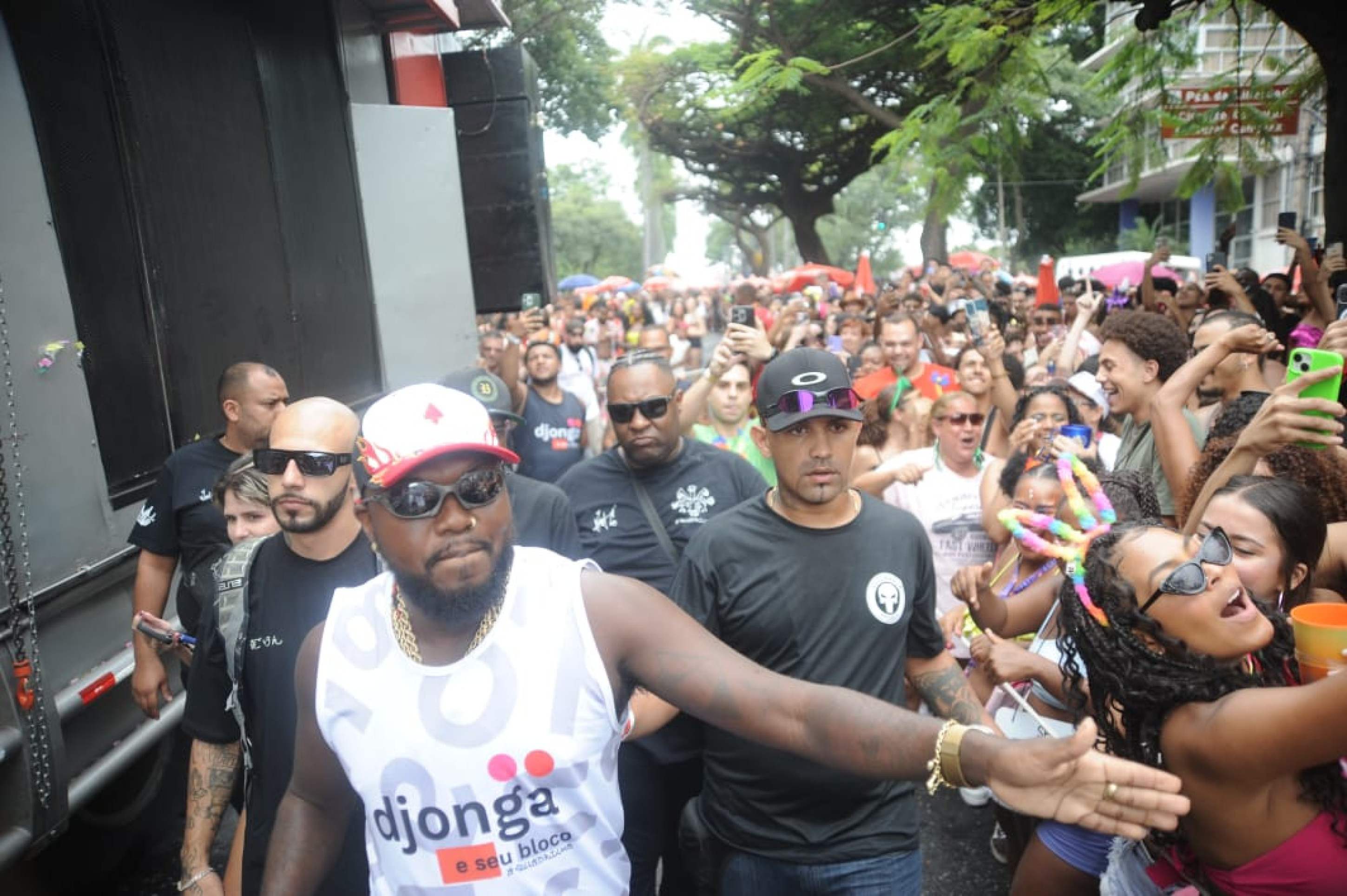 ''Djonga e Seu Bloco' estreia arrastando foliões pelas ruas de Belo Horizonte-Alexandre Guzanshe/EM/D.A Press
