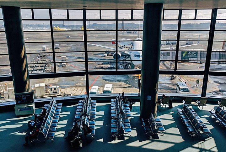 Após reabastecer, o avião pôde, então, voltar para  o aeroporto Internacional de Haneda, em Tóquio.-Imagem de Markus Winkler por Pixabay