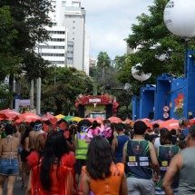 Caixas de som foram espalhadas pela Avenida Brasil  -  (crédito: Túlio Santos/EM/D.A Press)