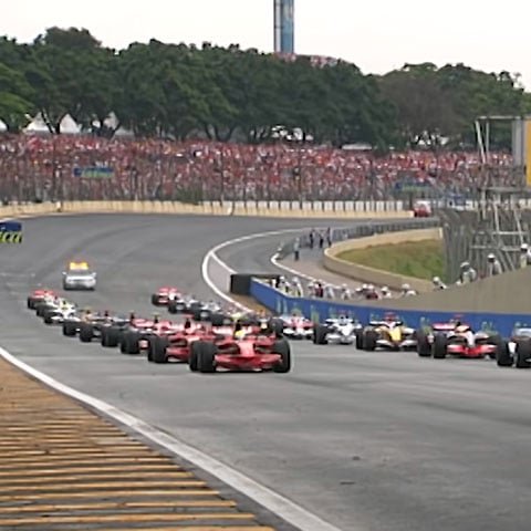 A pista é famosa por sediar o Grande Prêmio do Brasil de Fórmula 1, uma etapa que está no calendário do campeonato mundial desde 1973. 
