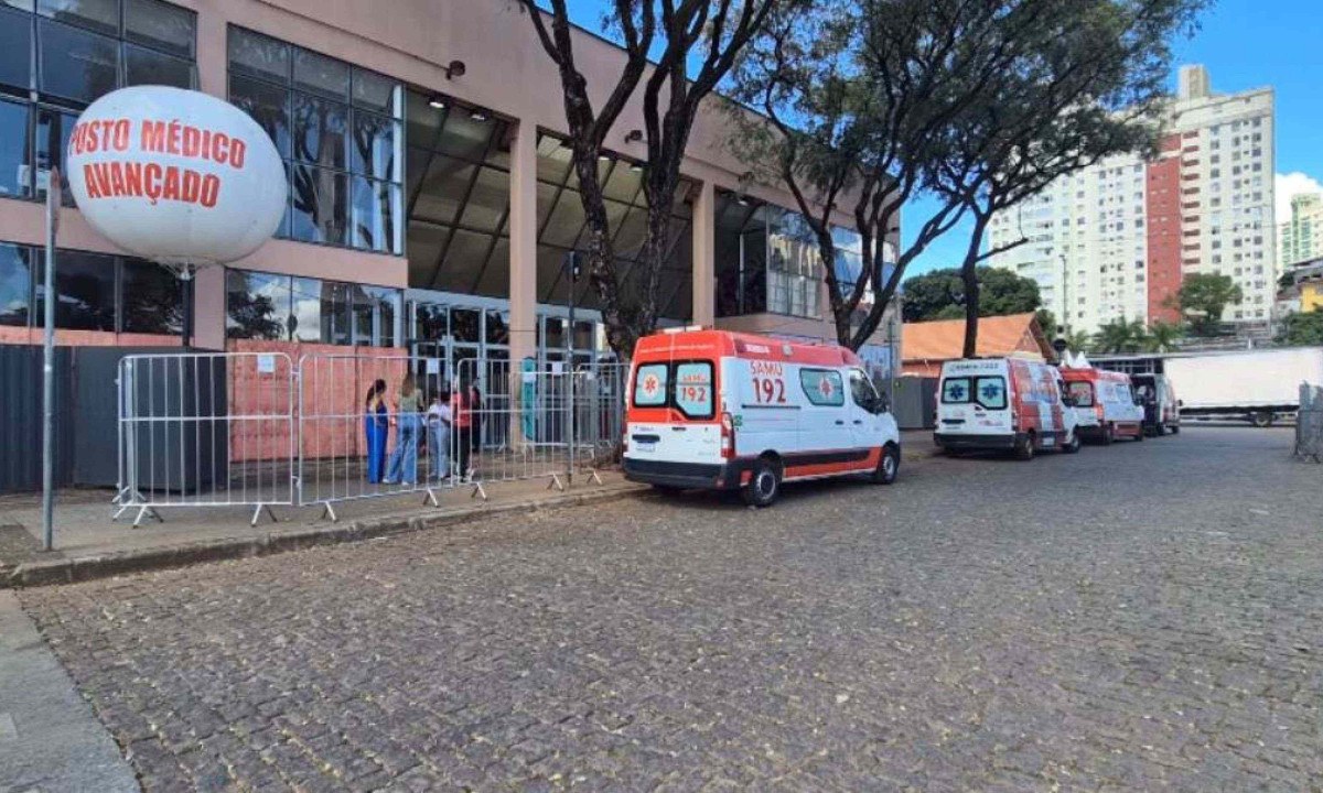 Além das unidades de reforço, os foliões podem contar com as nove UPAs e os 153 Centros de Saúde da capital -  (crédito: Clara Mariz / EM / D.A Press)