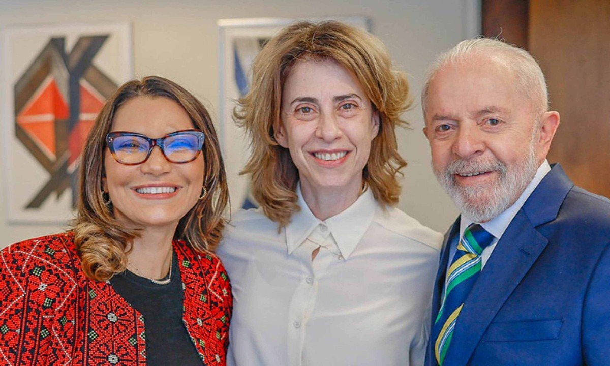 Janja e Lula com Fernanda Torres, meses antes da vitória do Oscar -  (crédito: Ricardo Stuckert)
