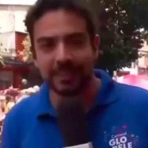 Vídeo: jornalista é recebido aos gritos de 'repórter gostoso' no carnaval