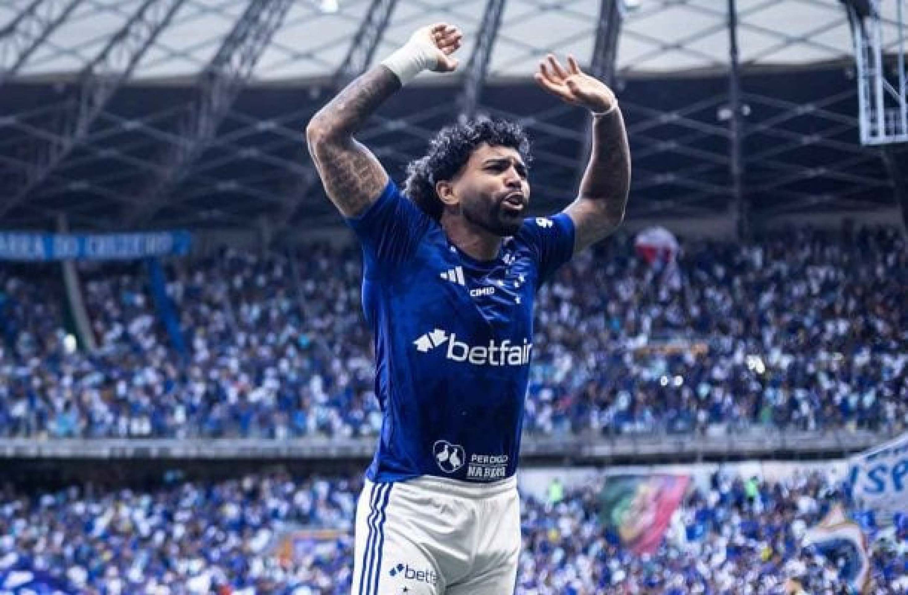 Cruzeiro perde sócios e se afasta da meta do dono da SAF