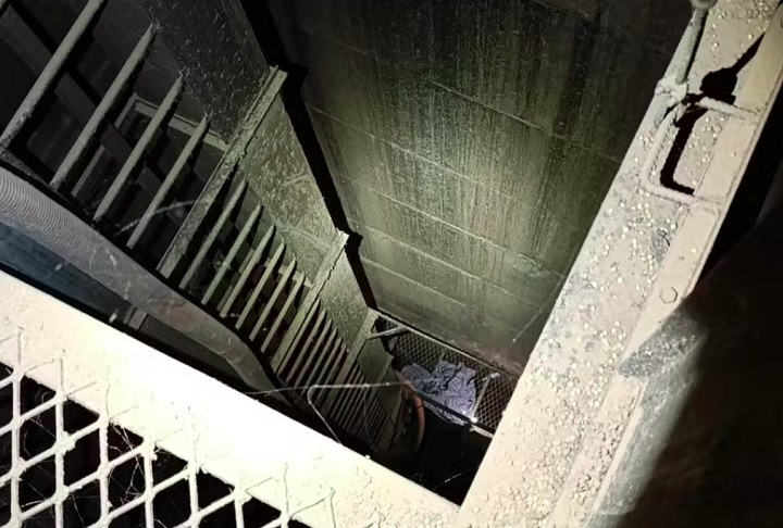 Homem sofre queda de 22 m em poço de elevador e precisa de resgate complexo em MG