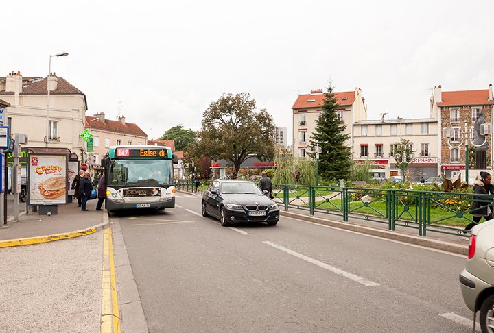 Sevran ocupa uma área de apenas 7,2 km² e tem cerca de 52 mil moradores. 