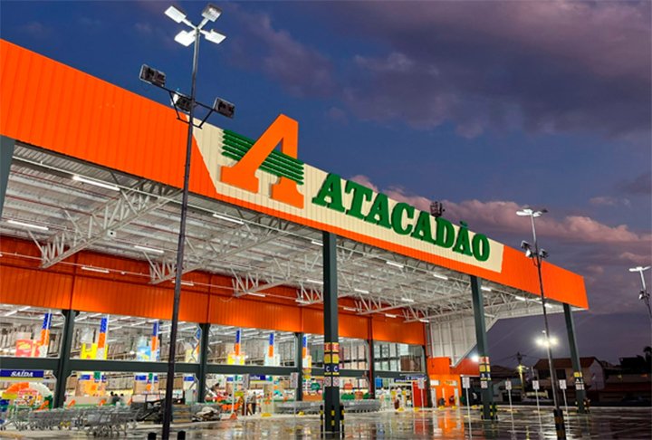 O Atacadão foi fundado em 1962, na cidade de Maringá, no Paraná, por Alcides Parizotto