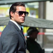 Galã de cinema passou mal após fumar charutos nas gravações - divulgação Warner Bros.