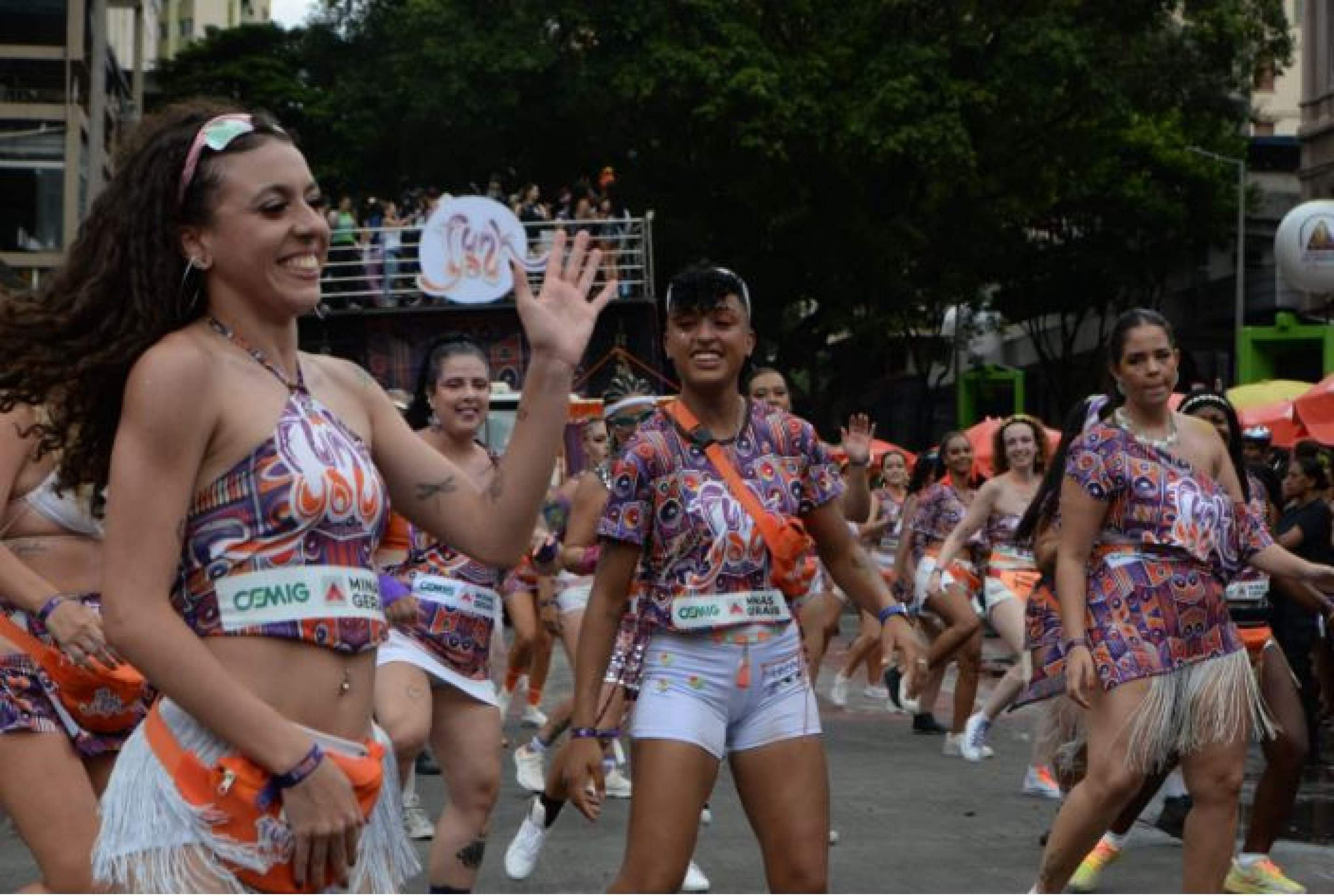 Com um trio elétrico inspirado nos paredões de som Bloco Funk You transformou o Carnaval de BH em um verdadeiro baile funk a céu aberto