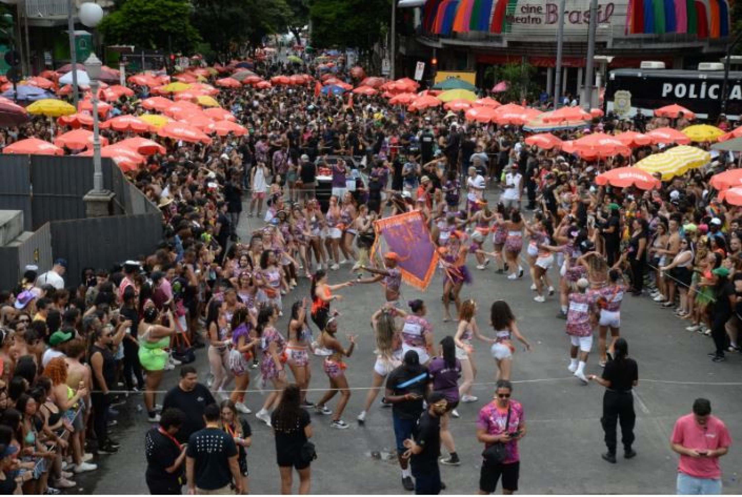 Com um trio elétrico inspirado nos paredões de som Bloco Funk You transformou o Carnaval de BH em um verdadeiro baile funk a céu aberto