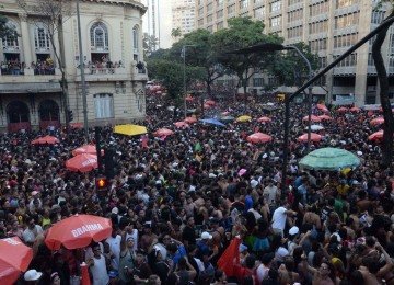 Popula&ccedil;&atilde;o de Minas Gerais dever&aacute; alcan&ccedil;ar pico 21,9 milh&otilde;es de habitantes em 2037 e, a partir de ent&atilde;o, come&ccedil;ar&aacute; a diminuir -  (crédito: T&uacute;lio Santos/EM/D.A Press)