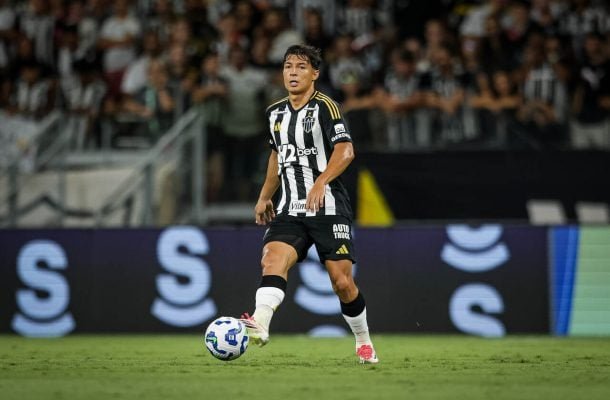 ALAN FRANCO - Jogou de forma muito inteligente no meio-campo, com movimentação precisa e auxílio na transição. - NOTA 7,0 - Foto: Pedro Souza / Atlético