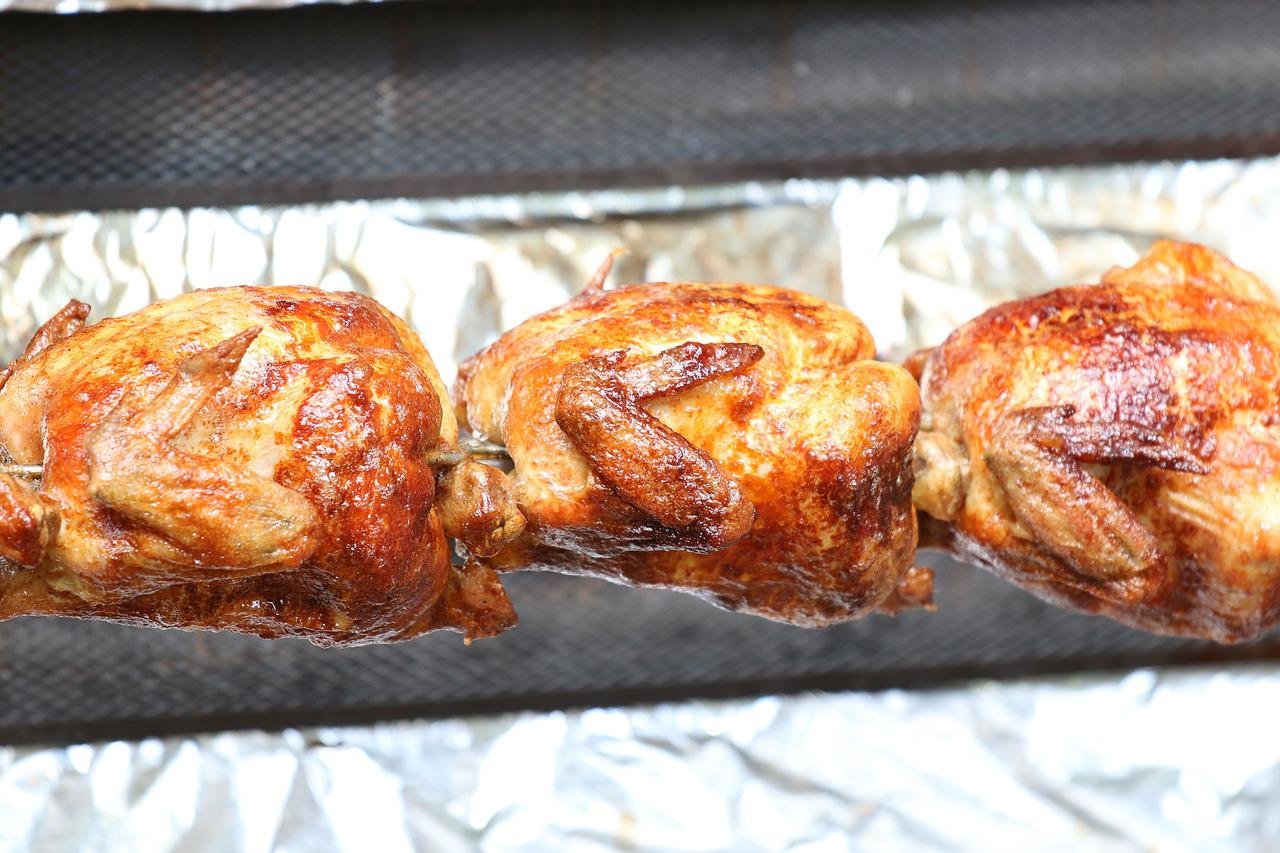 E as preferências na região são variadas. Tocantins vai de frango assado (ou, em alguns restaurantes, Roasted Chicken)