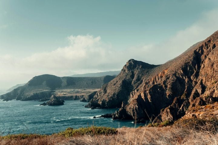 Ensenada, Baixa Califórnia (México): Conhecida por sua beleza costeira e clima ameno, Ensenada é uma cidade portuária famosa pela produção de vinhos.